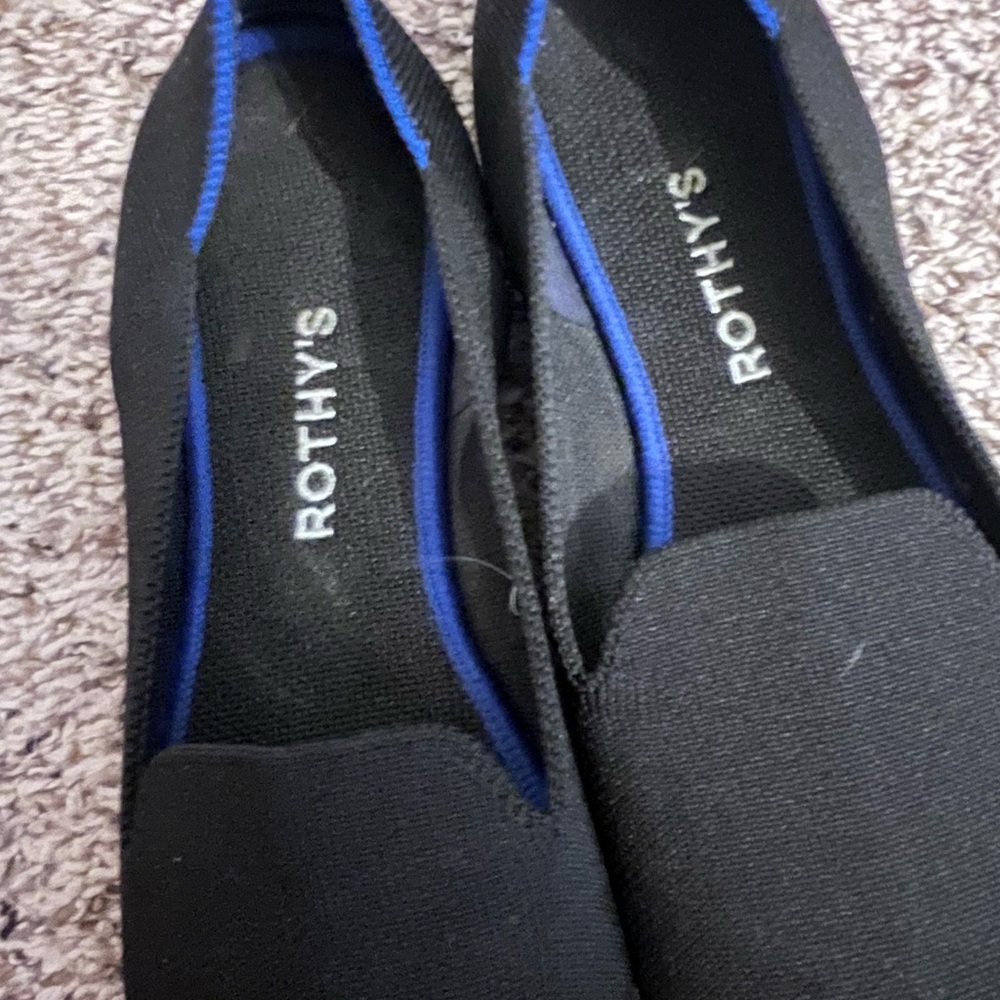 Rothy's Black Flats Minimalist Slip-On Design Size 9 - Picture 2 of 3